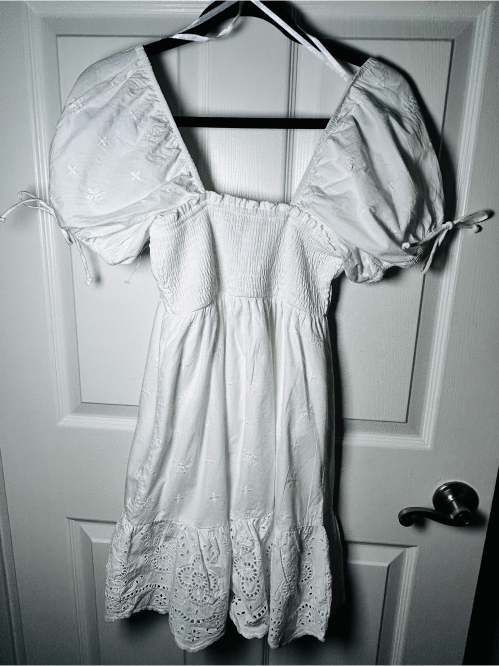 White Puff Sleeve Mini Dress Size Small New NWT - Picture 3 of 6